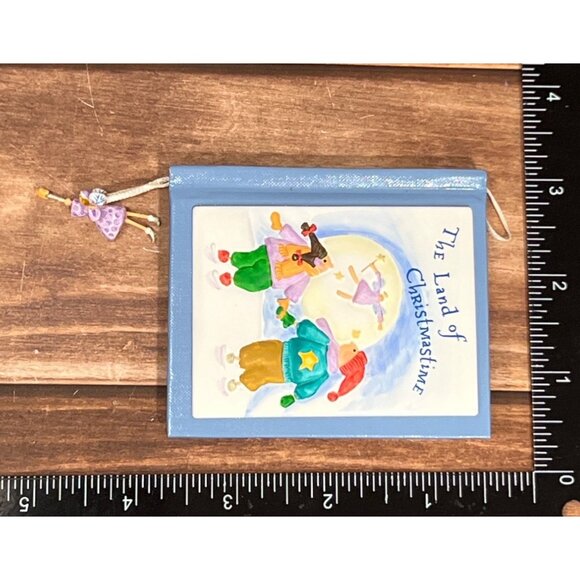 2001 HALLMARK ORNAMENT QX8282 THE LAND OF CHRISTMASTIME BOOK BY LINDA SICKMAN - Picture 5 of 13